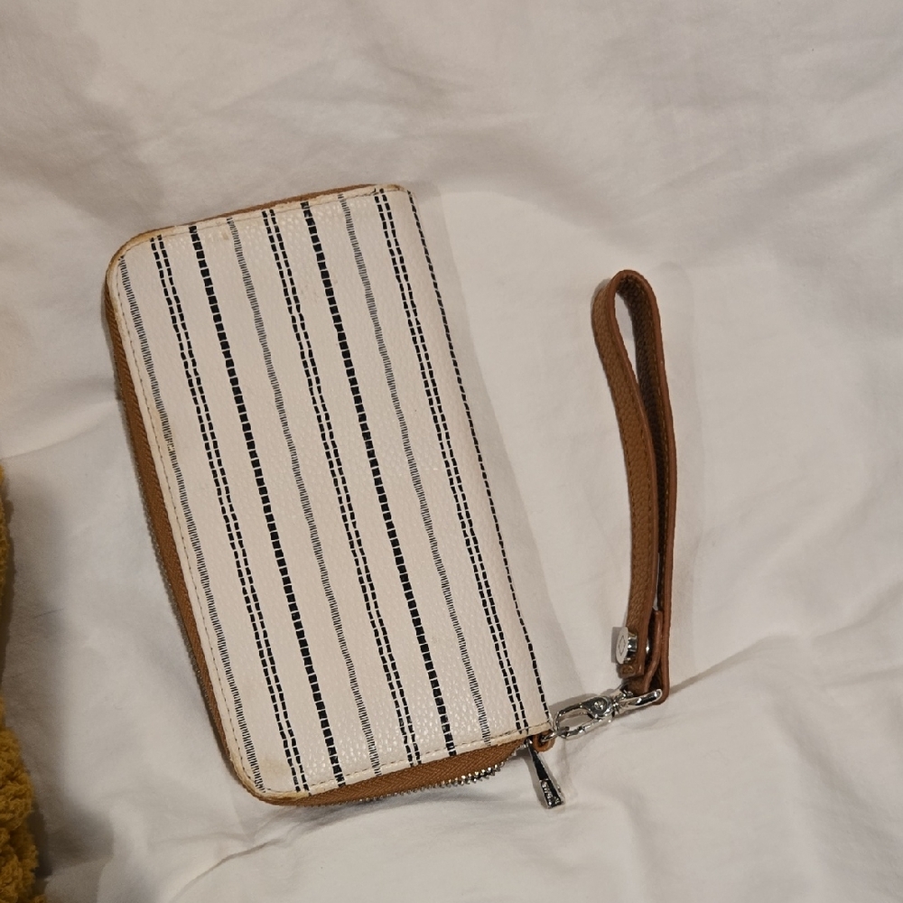 Thirty-One Jewell Brown and White Wallet